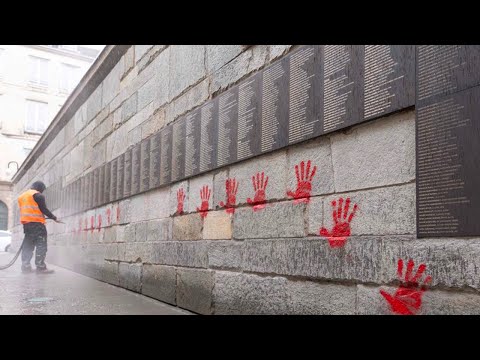 Le Crif dénonce des «mains rouges» taguées sur le Mémorial de la Shoah à Paris
