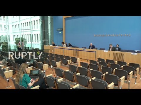 LIVE: German government holds news conference in Berlin (Original)