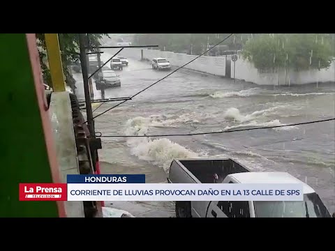 Huracán Iota: Corriente de lluvias provocan daño en la 13 calle de San Pedro Sula