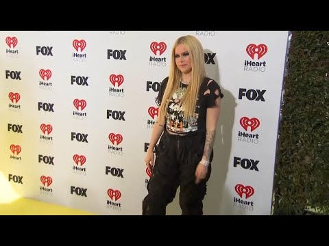 Avril Lavigne, Jared Leto, Tate McRae pose at iHeartRadio Music Awards