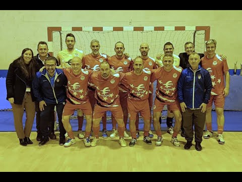 La Selección de Veteranos de Madrid de fútbol sala lleva un soplo de aire fresco al CP Madrid IV