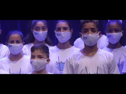 Coro Nacional Infantil interpreta la canción Créeme de Vicente Feliú