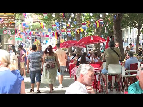 ¡Fiesta de la Paloma: Madrid se llena de tradición!