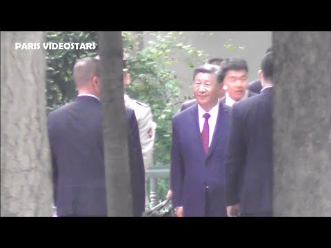 Xi Jinping  & Emmanuel Macron à pied entre l'Elysée et le Théâtre Marigny @ Paris 5 mai 2024