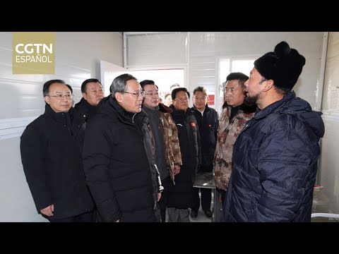 El primer ministro chino visita la zona del sismo y pide mejorar las condiciones de vida