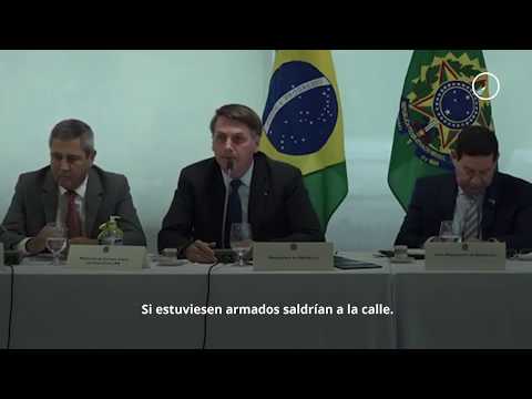 Bolsonaro dice que es fácil instalar una dictadura y pide armar al pueblo contra gobernadores