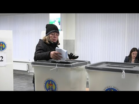 Polls open in tense Moldova parliamentary vote | AFP