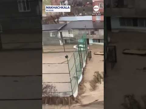 Vehicles washed away as flooding hits Russia’s Dagestan region