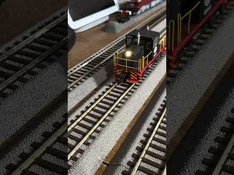 Bachmann 45-Tonner Gets a Sound System Upgrade Test after assembly #modeltrains #dcc #modification