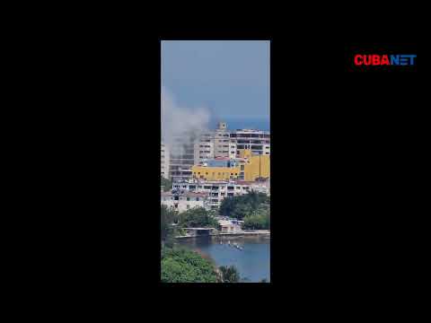 Reportan INCENDIO en edificio Riomar de La Habana