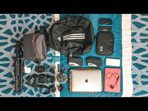 What's in my Camera / Tech Bag! • 2019