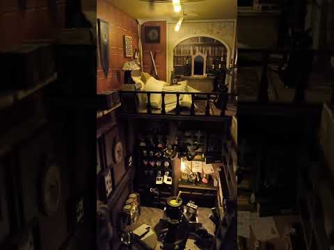 Віконце в таємничі світи на книжковій полиці #booknook #roombox #roomboxhouse #roomboxdiorama