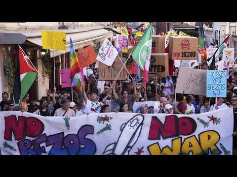 Βενετία - Γάμος Μπέζος: Όχι στην εκμετάλλευση της πόλης μας, λένε ακτιβιστές
