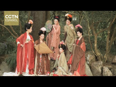 Espectáculo con hanfu muestra un patrimonio cultural milenario de China