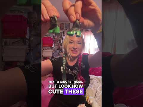 Unboxing mini brands fashion ball I don’t remember what series it is