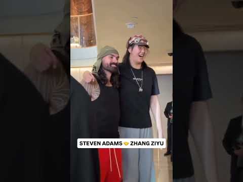 스티븐 아담스가 산동 식스 스타스의 센터와 연결되고 있다 (출처: stevenadams/IG)