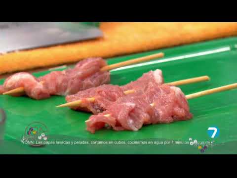 #CaféTV | En #SaboresYSaberes preparamos Brochetas con carne de cerdo y papas Colcannon