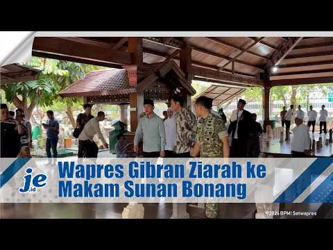 Moment Wapres Gibran Lakukan Ziarah ke Makam Sunan Bonang