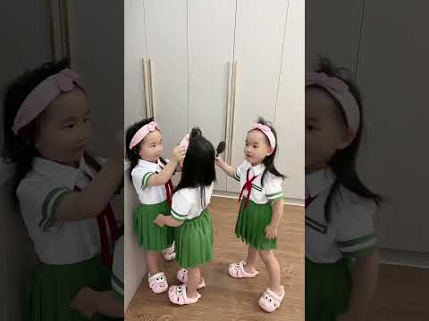 三胞胎姐妹早餐自律的两小时~ #lovelybaby #baby #家有萌娃 #cute #cutebaby #三胞胎vlog #funny #萌娃