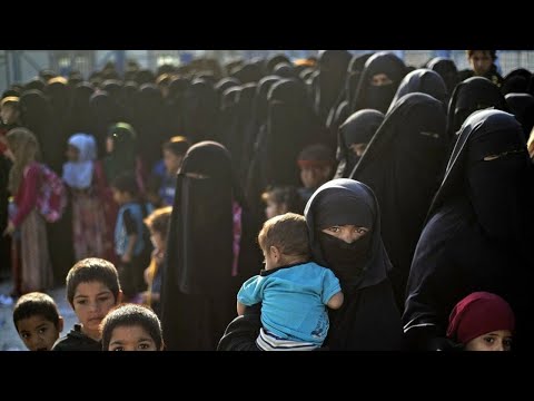 La France rapatrie 15 femmes et 40 enfants des camps de prisonniers jihadistes en Syrie