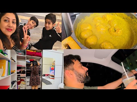 Delicious Egg Afghani 🥚 Ka Lalachh De K Valentines 💝Gift 🎁 Ki Demand 😃 || Monali At Dubai Airport 🛫 
