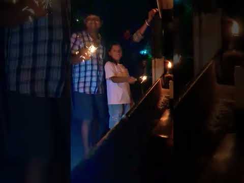 ऐसे मनाई जाती है दिवाली #love