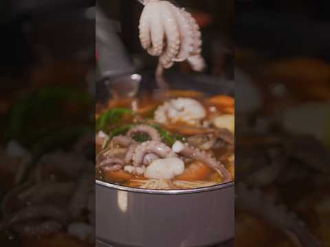 비 오는 날 얼큰한 #갈낙새 어때? 🍖🐙🦐 칼국수에 볶음밥까지