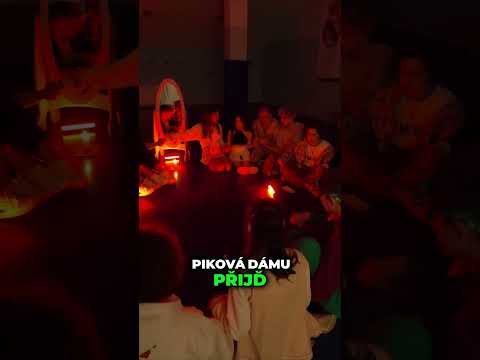 MYSTICKÁ DOBRODRUŽSTVÍ VE ŠKOLE | KiKiDo Campus Czech #shorts #kikido