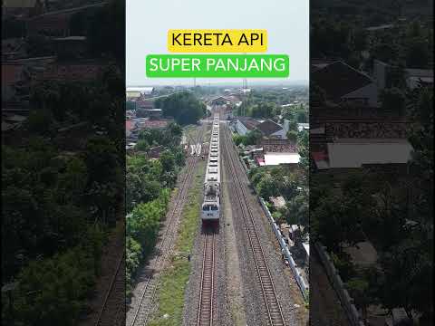 Kereta api super panjang#keretaapi #train #keretaapiindonesi #automobile #kai