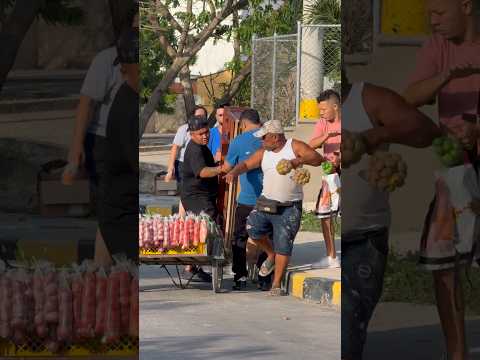 Permiso aún lado 😂