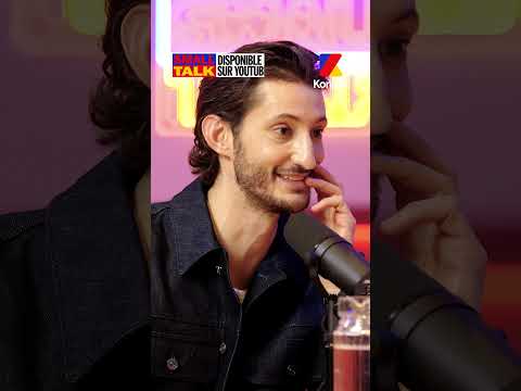 Pierre Niney n'était finalement pas vraiment présent à son SmallTalk 👻 | SmallTalk