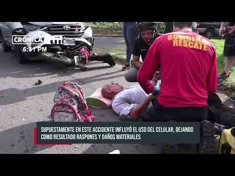 Conductora irresponsable se tira el Alto e impacta a motociclista en Managua - Nicaragua