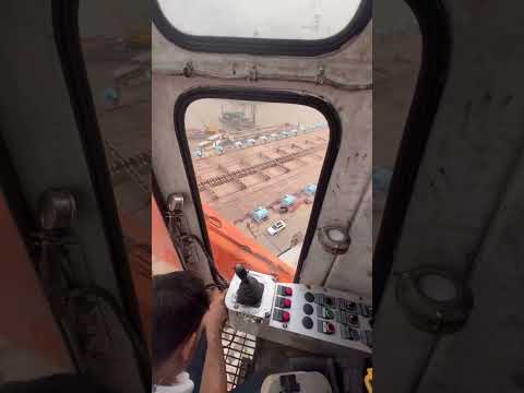 Ship Crane Cabin Windshield Glass Fabrication & Installation | 1,800 TEU Container Vessel