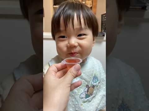 はじめてゼリーを食べてこの顔【1歳2ヶ月】