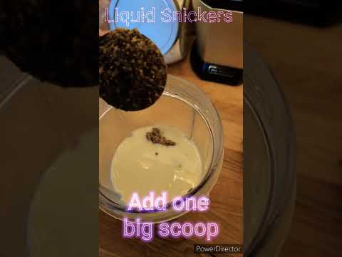 Liquid Snickers Breakfast. Over 30g protein and low sugar. #breakfast #snickers #protein #vegan #yum