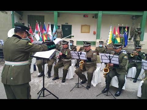 La banda de la policía boliviana impulsando la musicoterapia
