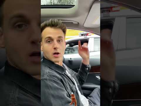 Humorous cops are the best.#fyp #hotcop #hilarious #goodvibes #policeofficer #police#foryou