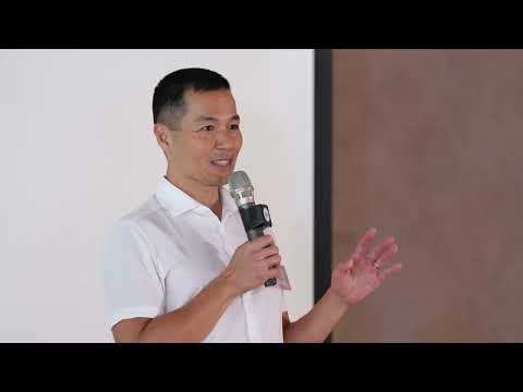 Opening Remarks by Tony Wang, Managing Partner at 500 Global at
Founder Spring Festival