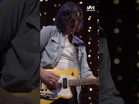 Packaging performs "Running Through The Airpo&hellip;