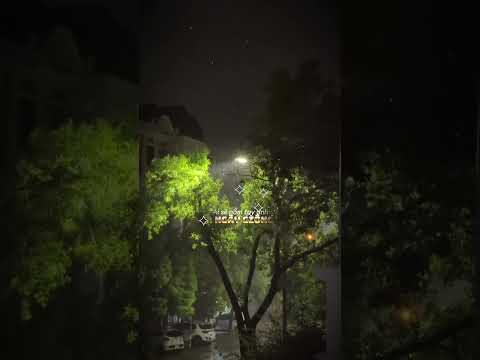 Một buổi tối mưa buồn