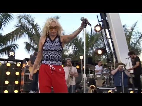 Miley Cyrus - Party In The USA (Miley's NYEP 2022 rehearsals)