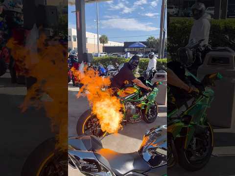 Ninja H2 Shooting Flames 🔥