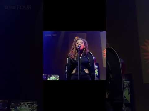 Can’t help but clap along to this one! 👏 #2unlimited #90s #gocrazy #clap #nolimit