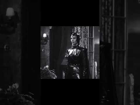Patricia Laffan's Iconic Entrance as The Devil Girl from Mars (1954)