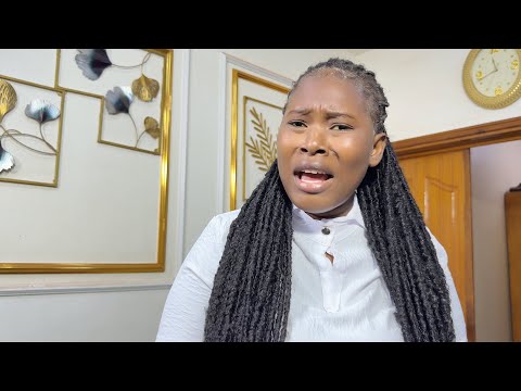 ELLE TROUVE LA ROBE D’UNE AUTRE FEMME