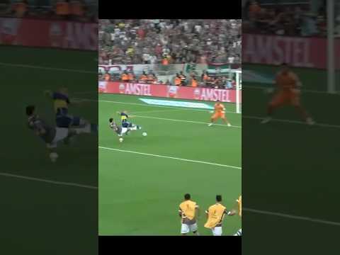 Ariás brilha em jogada dramática, mas Guga falha em finalização decisiva no Maracanã