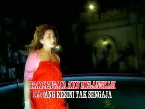 Nia Daniaty - Dia Sahabat Karibku [OFFICIAL]