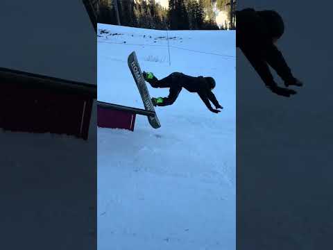 Snowboarding GONE WRONG!! #snow #fails