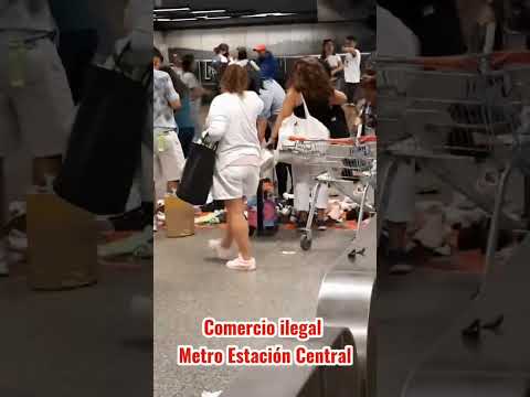 #Comercio #Ilegal se toma las Estaciones del #Metro, pero #boric viaja y viaja