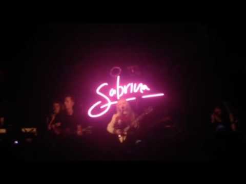 Sabrina Carpenter - Run And Hide live in Atlanta